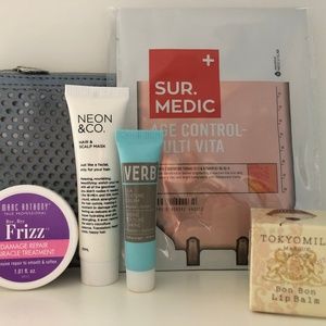 Ipsy Makeup Bag with 5 BRAND NEW Items